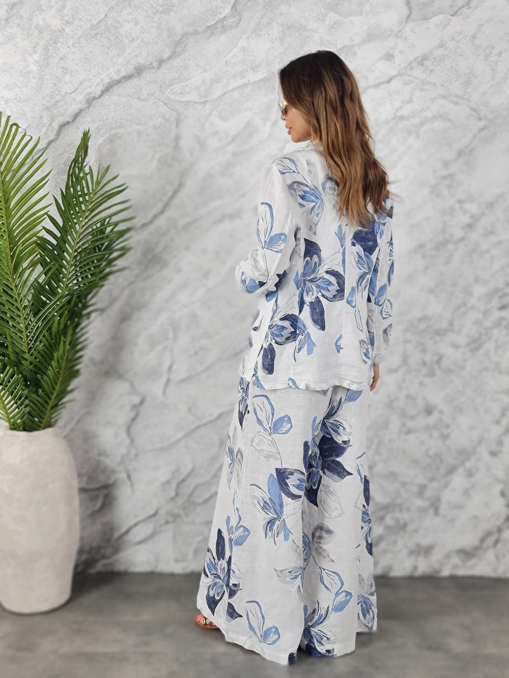 Костюм Nest пиджак и брюки  Синие цветы белый, фотография №3