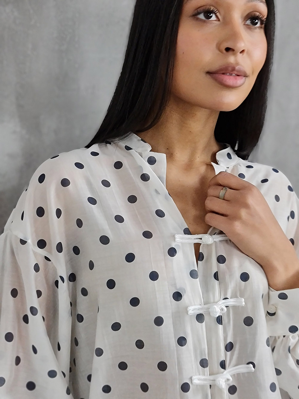 Блузка MIHO'S в горошек молочная, фотография №3