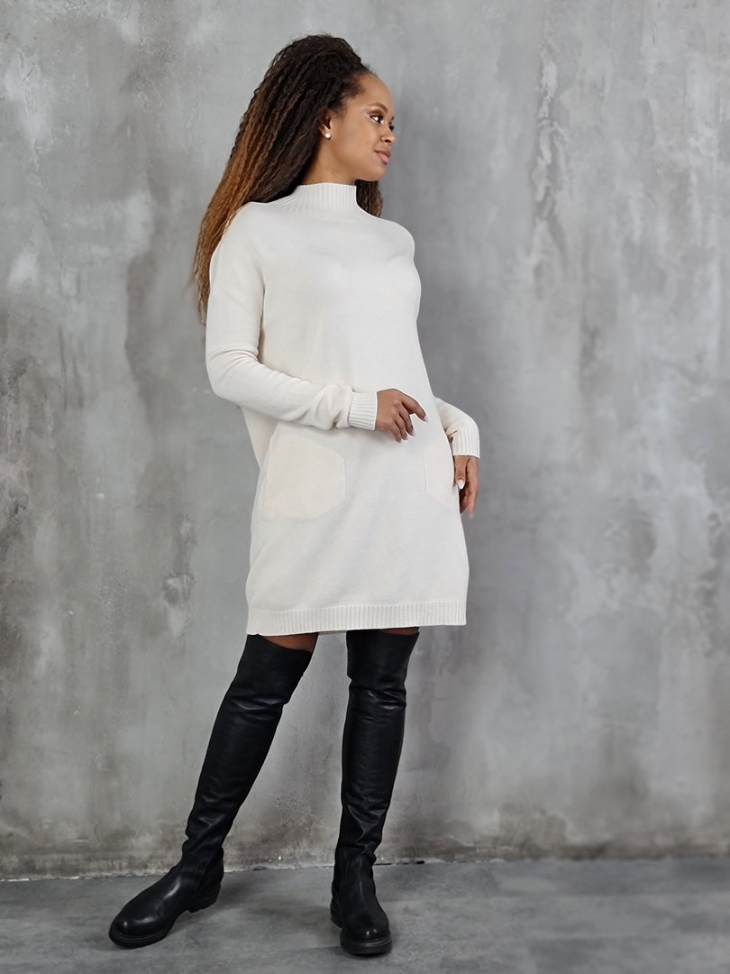 Платье Please теплое с воротом и карманами молочное, фотография №3