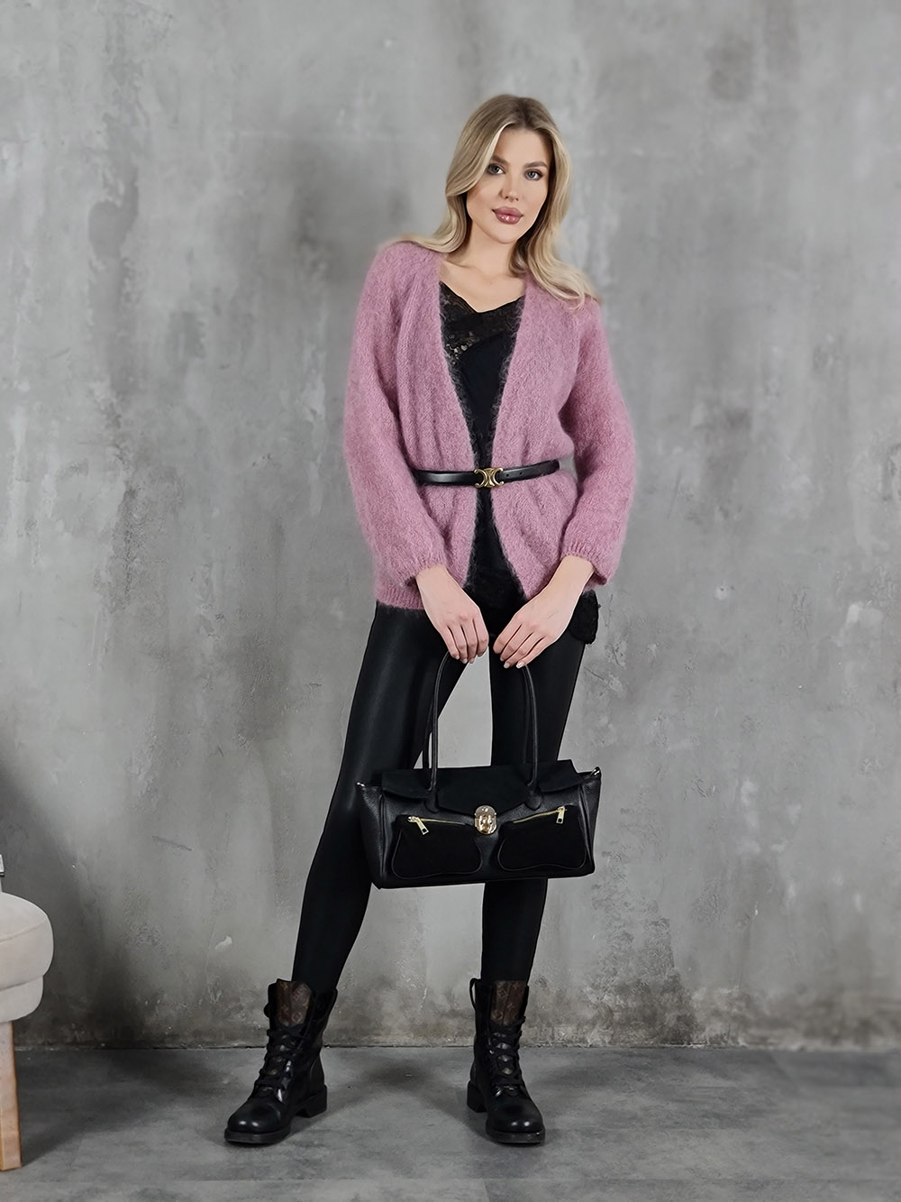 Сумка два кармана золотая застежка черная, фотография №2