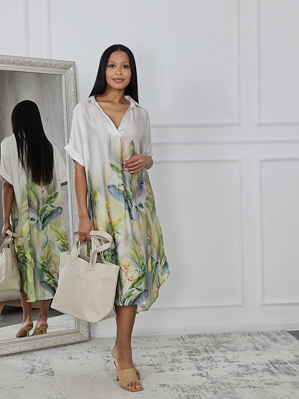 Платье New Collection атласное с акварельним принтом оверсайз зеленое , фотография №1