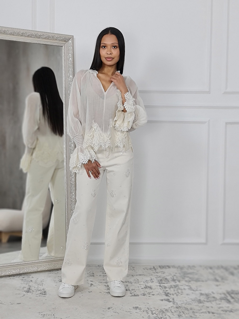 Блузка Mitica с кружевом по краям с манжетами молочная , фотография №2