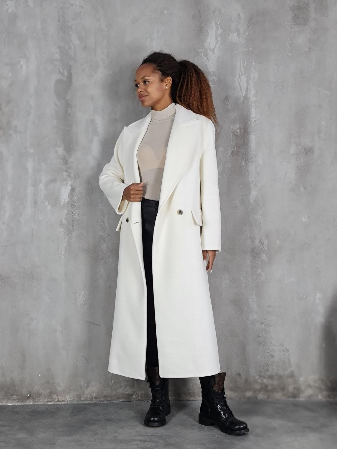 Пальто Vicolo утепленое с накладными карманами молочное, фотография №2