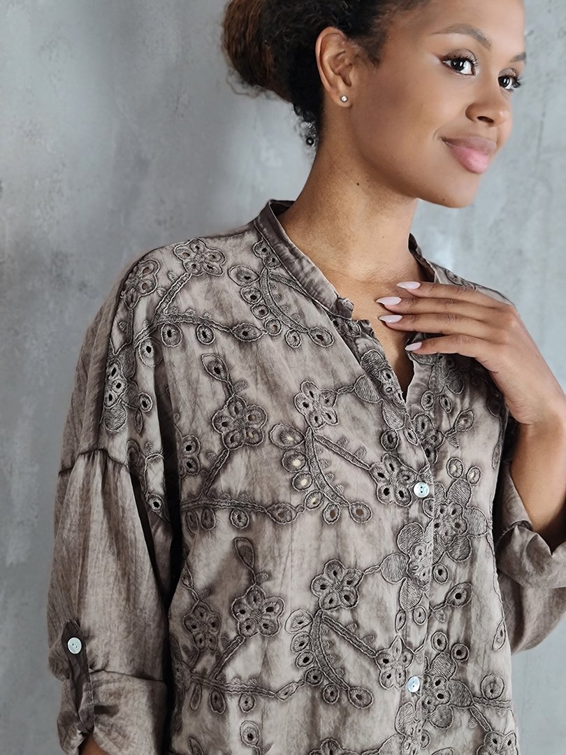 Рубашка STAR с цветочной вышивкой шоколадная, фотография №3