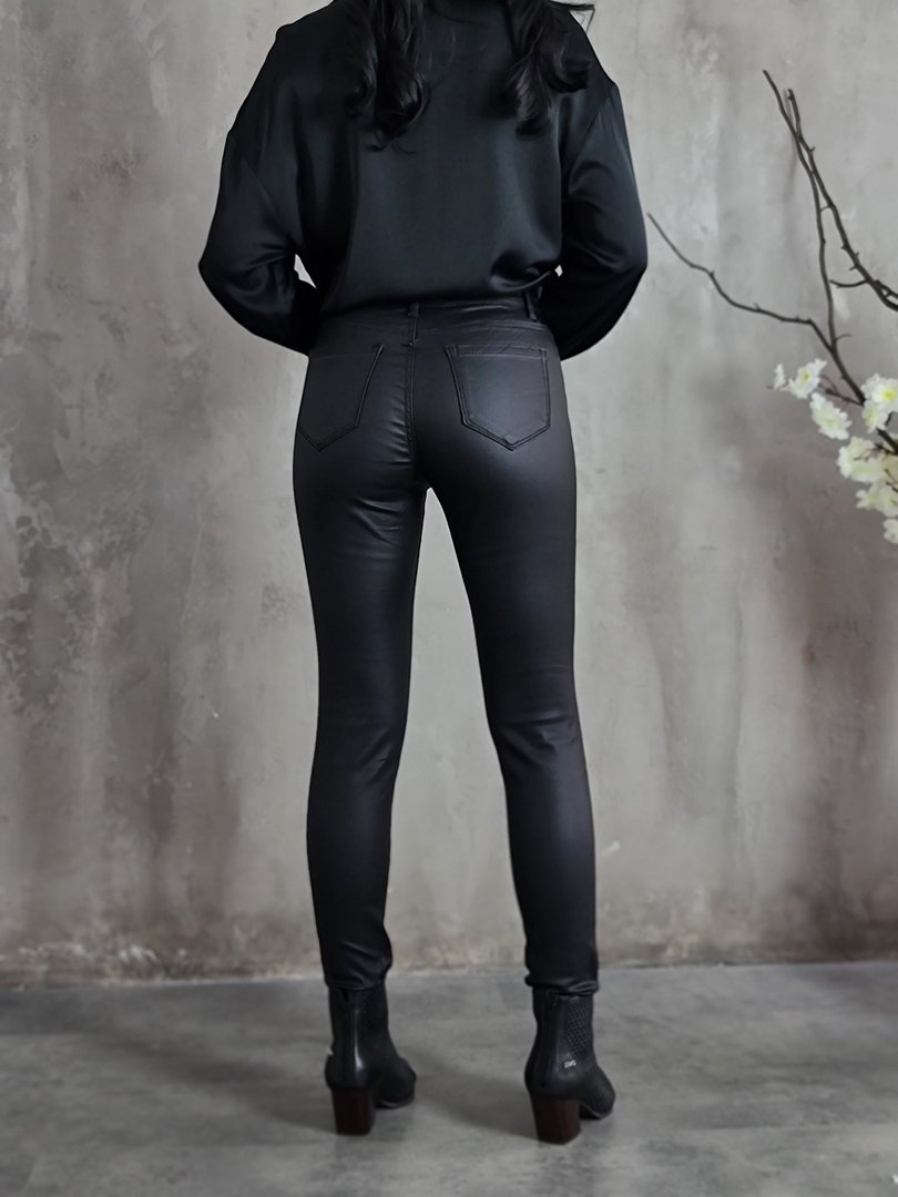 Брюки 3D Denim БЕЗ флиса экокожа skinny черные, фотография №3