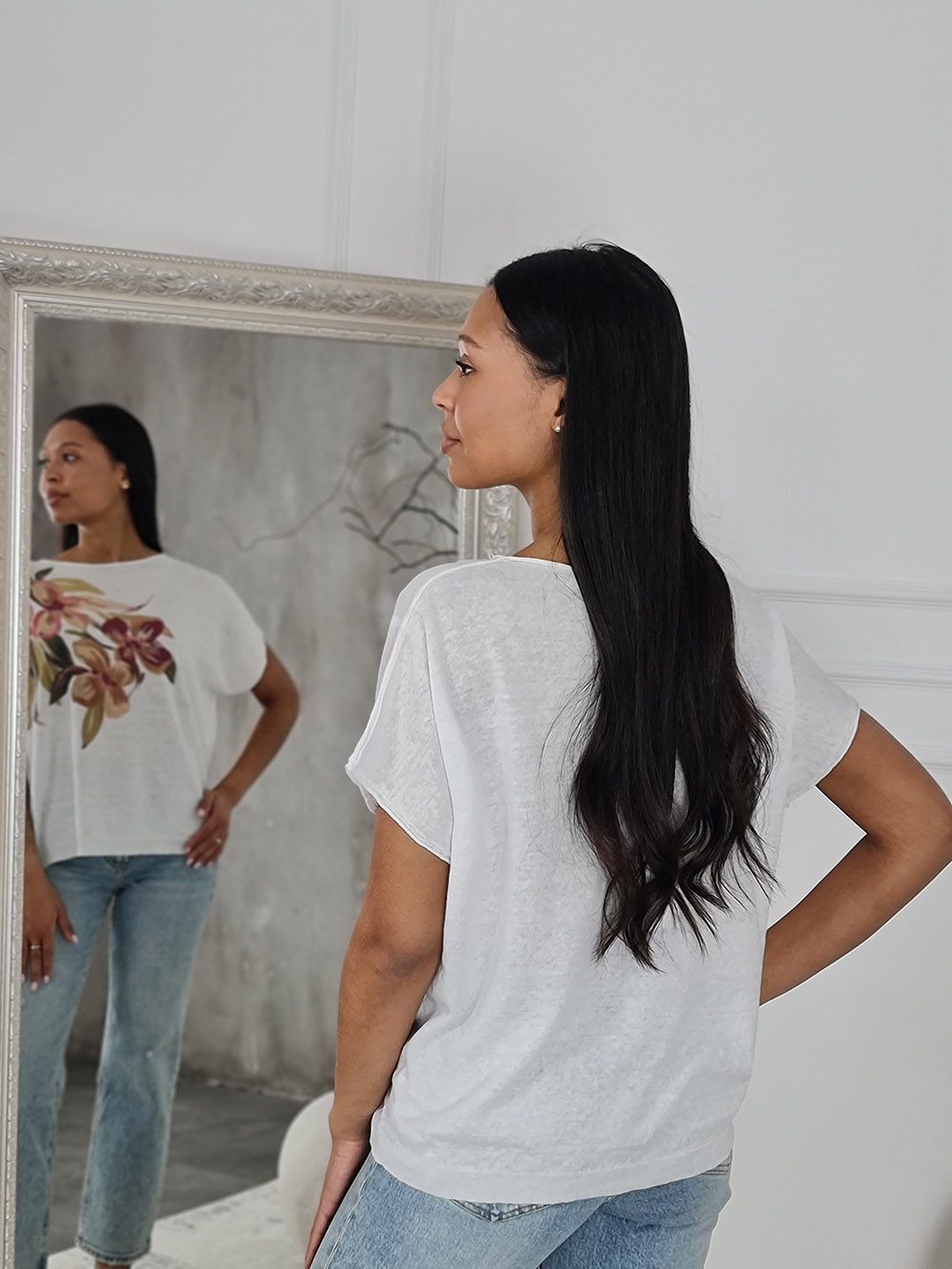 Джемпер PAQUITO с цветком на груди белый, фотография №3