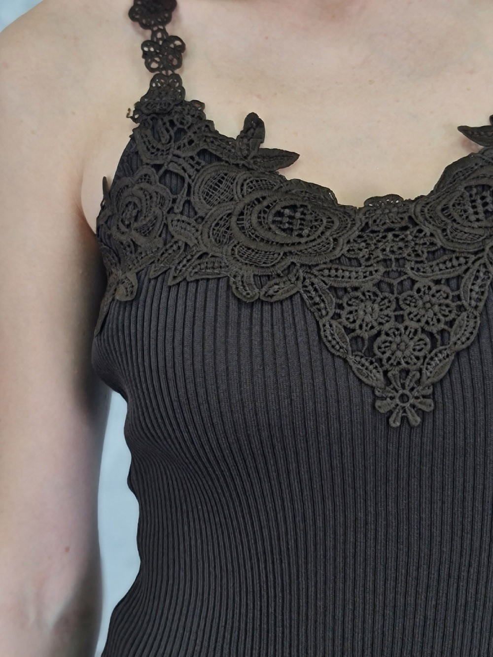 Топ BEAUTY WOMEN с вышивкой на груди шоколад, фотография №4