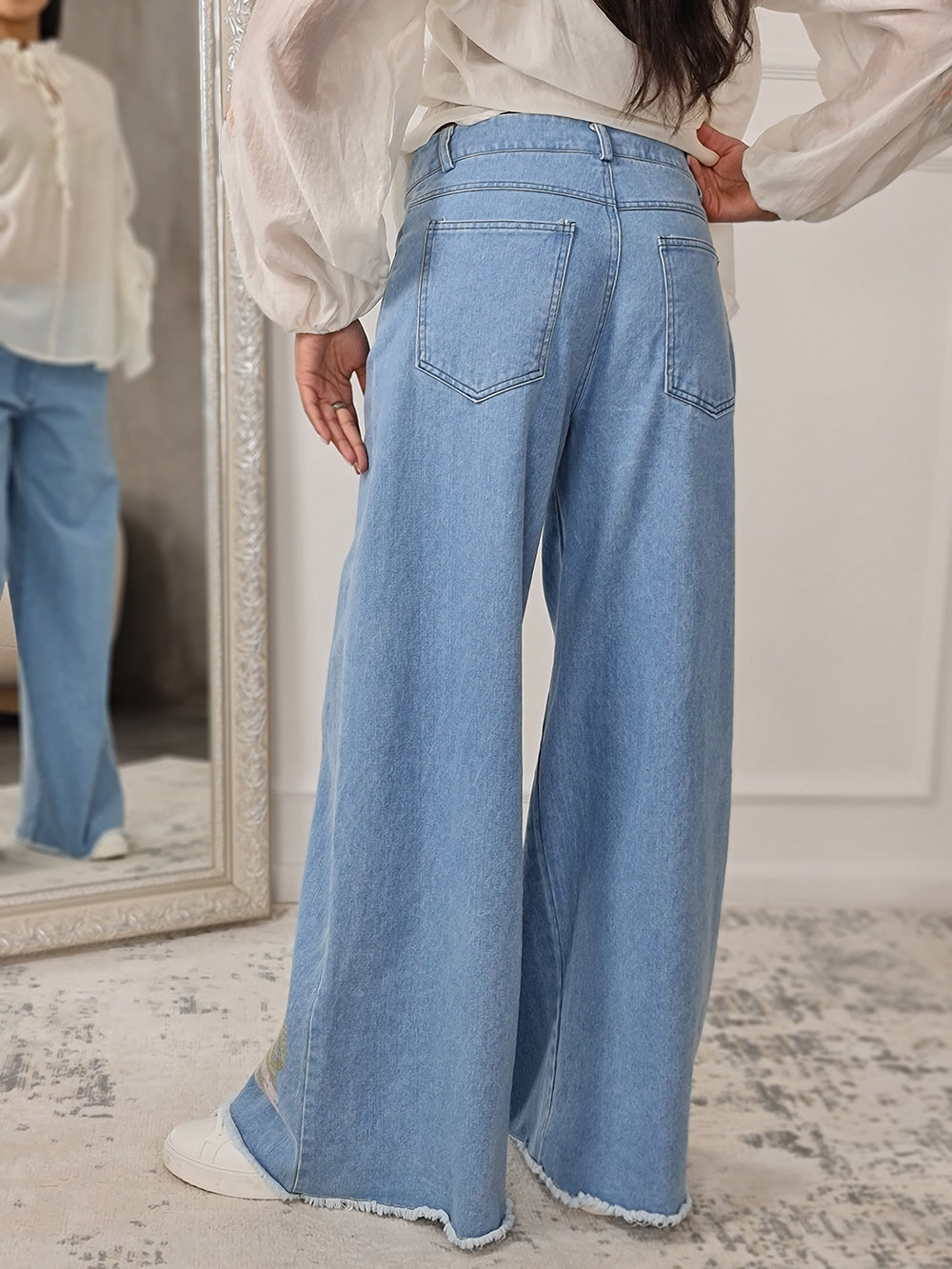 Джинсы MIHOs  голубые с вышивкой роза , фотография №5