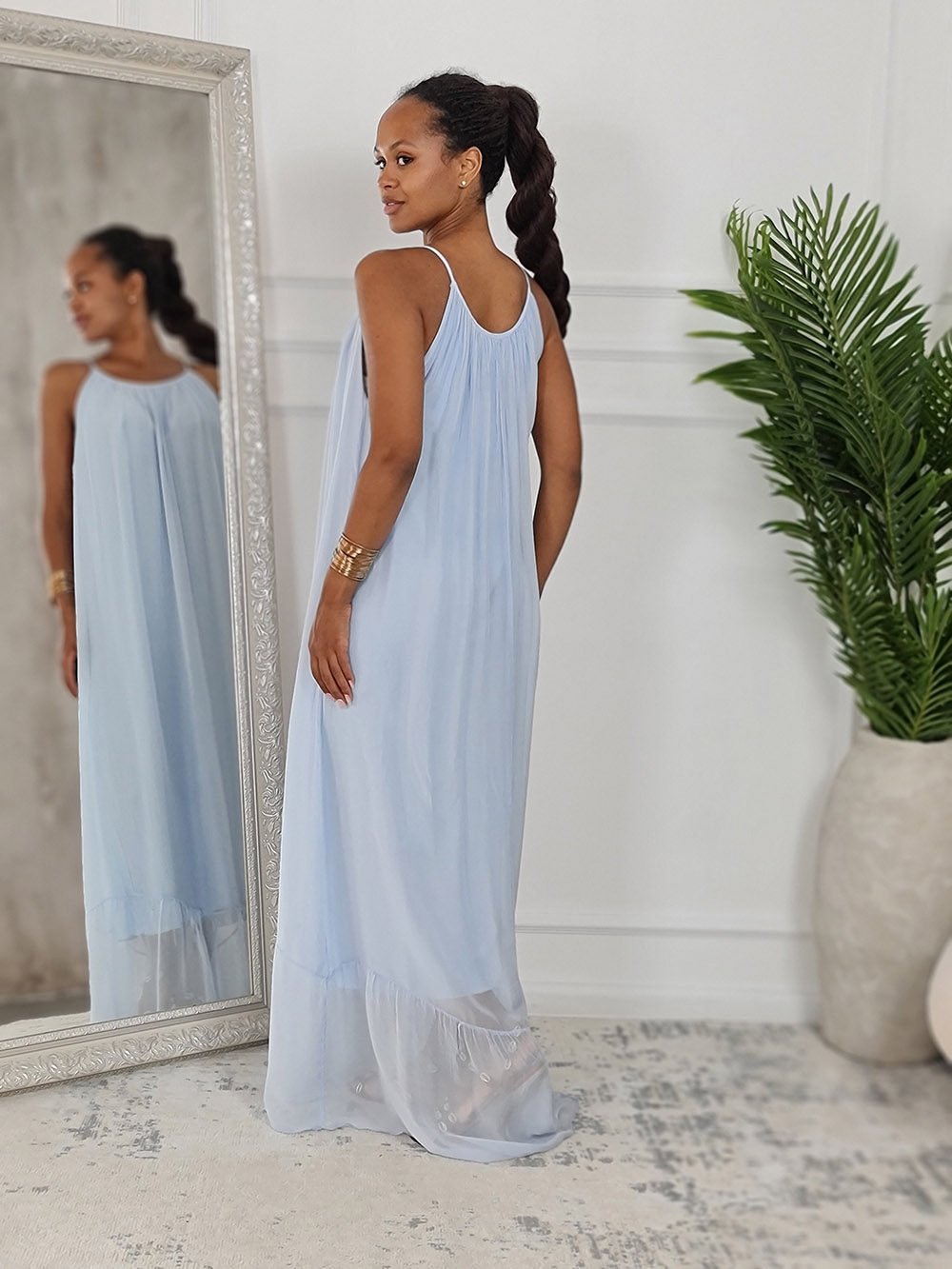 Платье CLOTHÉ шелковое на тонких лямках макси голубое, фотография №3