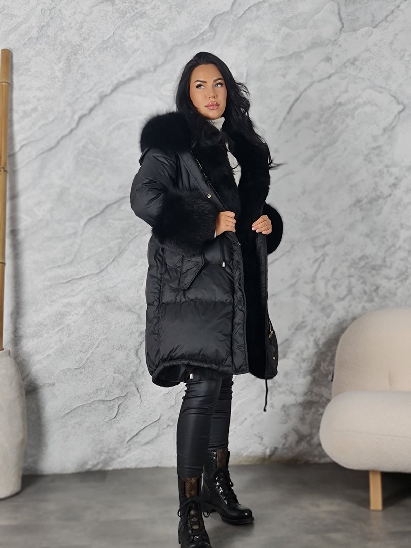 Пуховик My Little Italy с меховыми рукавами и капюшоном черный, фотография №2