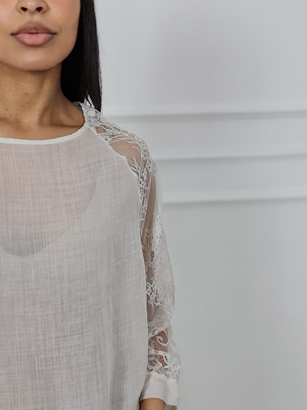 Блузка WI&CO с кружевными рукавами молочная , фотография №2