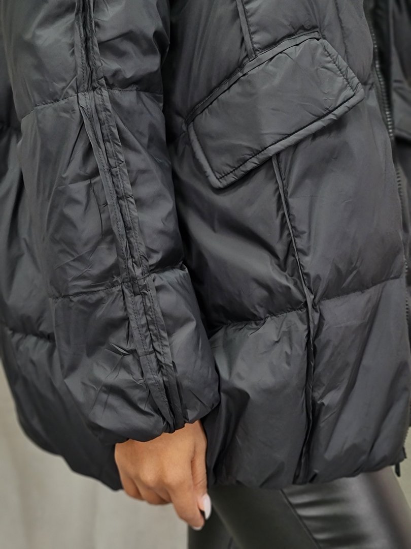 Куртка STAR натуральный пух с накладными карманами и капюшоном черная, фотография №3