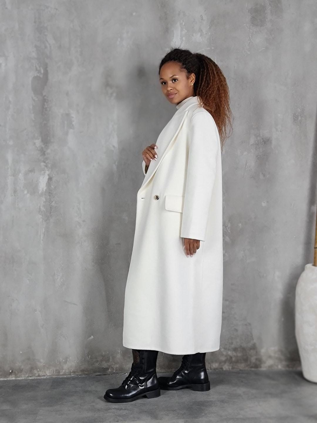 Пальто Vicolo утепленое с накладными карманами молочное, фотография №3