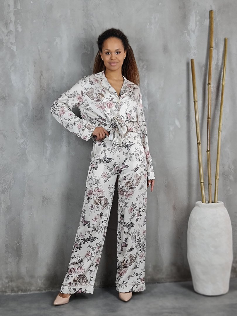 Костюм CLOTHÉ с розовыми бабочками кремовый, фотография №3