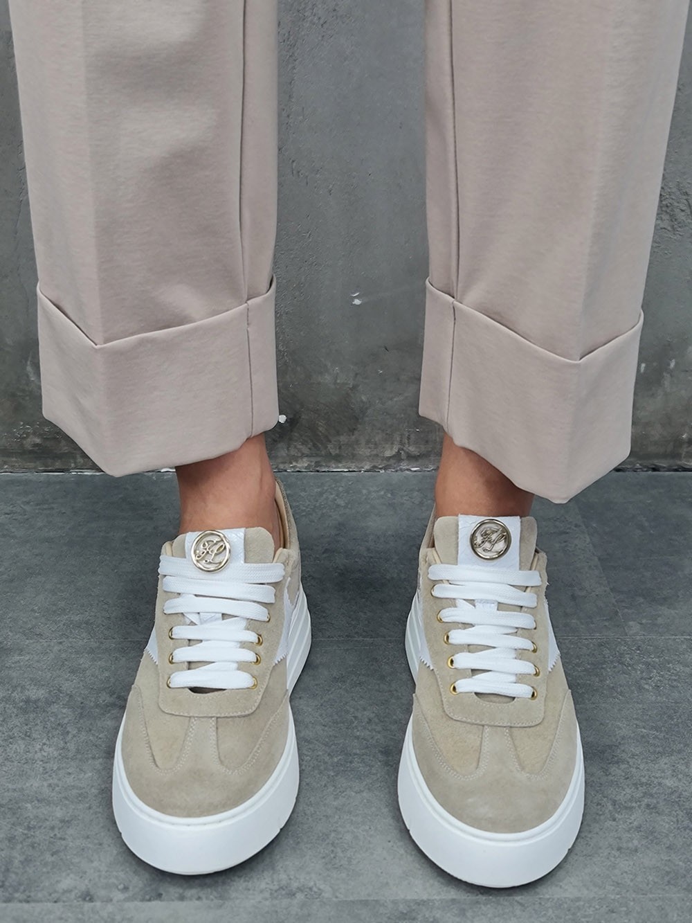 Кеды FEDERICA LANCIONI с белыми вставками замшевые бежевые, фотография №4