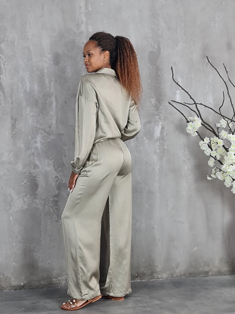 Костюм CLOTHÉ бомбер и брюки хаки, фотография №3