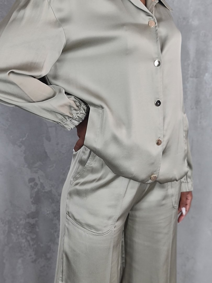 Костюм CLOTHÉ бомбер и брюки хаки, фотография №4