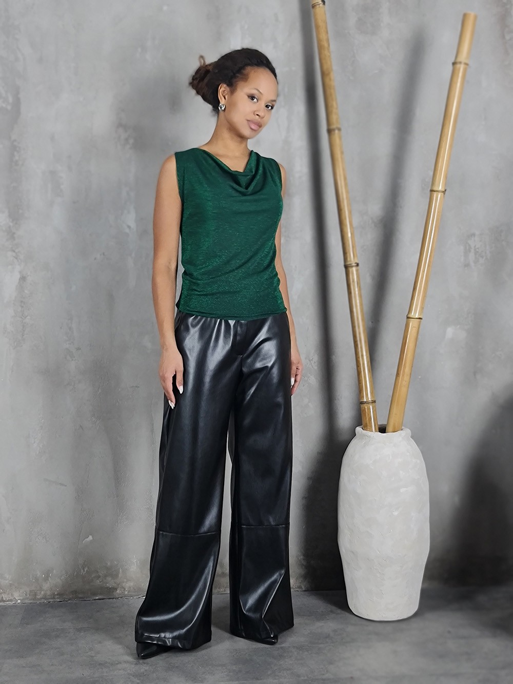 Брюки Imperial из экокожи прямые с ремнем черные, фотография №1