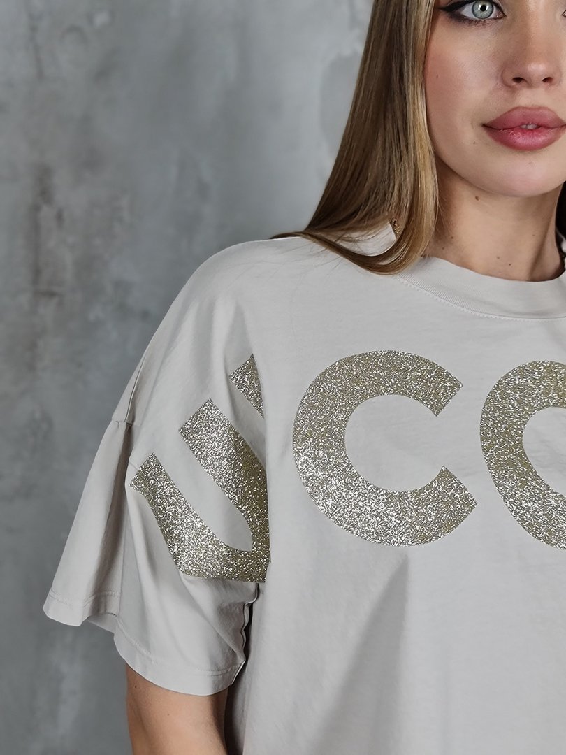 Футболка Vicolo свободного кроя спереди надпись VICOLO пудровая, фотография №2