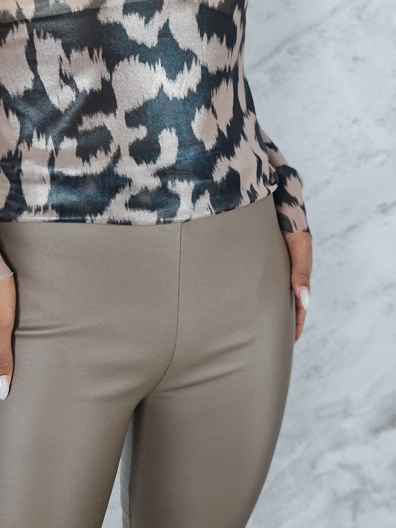 Легинсы Imperial из экокожи песочные , фотография №3