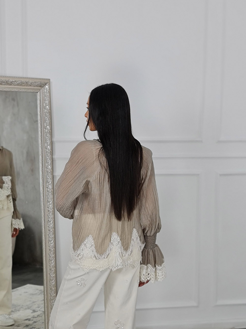 Блузка Mitica с кружевом по краям с манжетами тауп , фотография №4