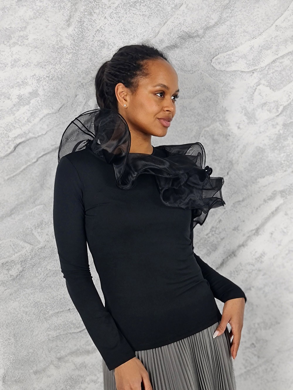 Лонгслив Imperial с рюшами на вороте черный, фотография №1