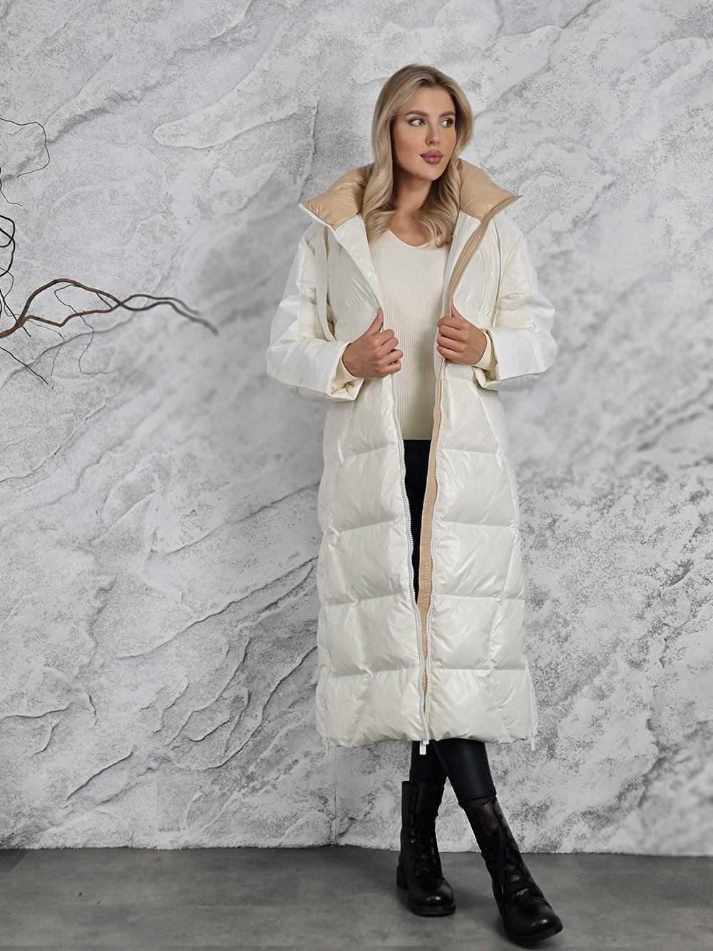 Пуховик Vicolo натуральный пух с бежевым подкладом капюшон белый, фотография №2