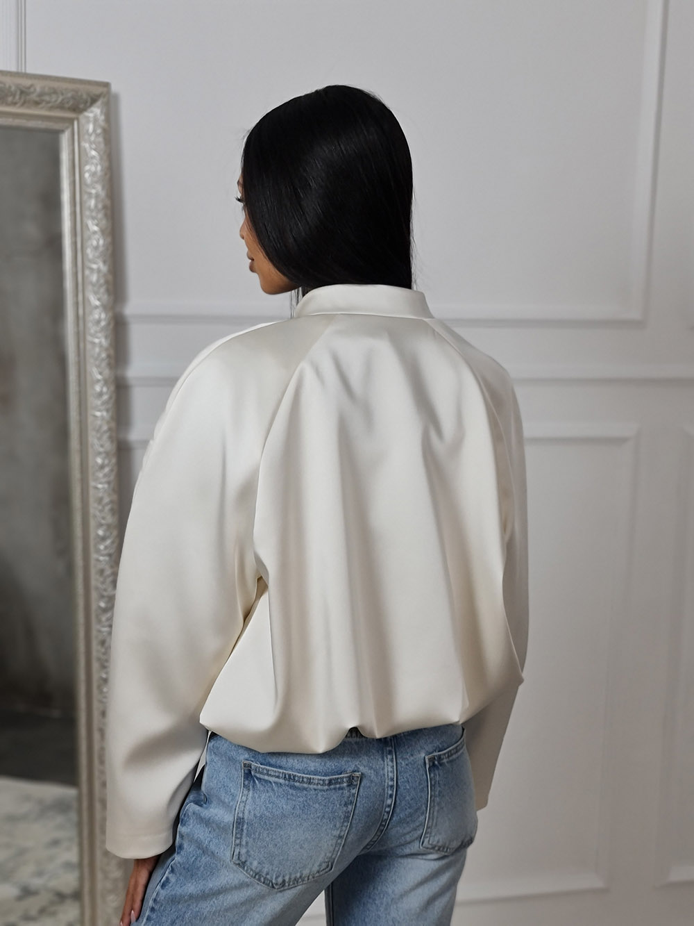 Бомбер Imperial атласный в азиатском стиле молочный , фотография №4