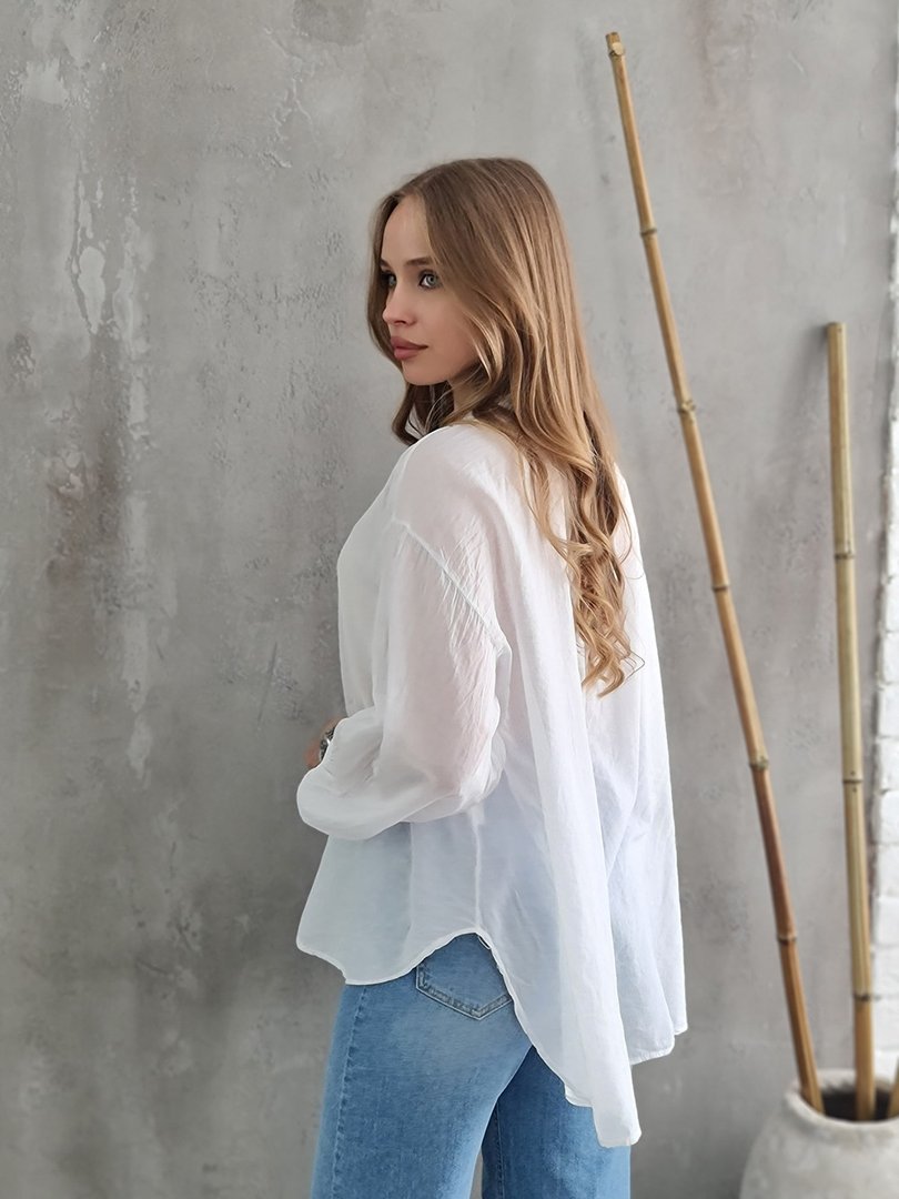 Рубашка MIHO'S с резинкой на рукавах белая, фотография №2