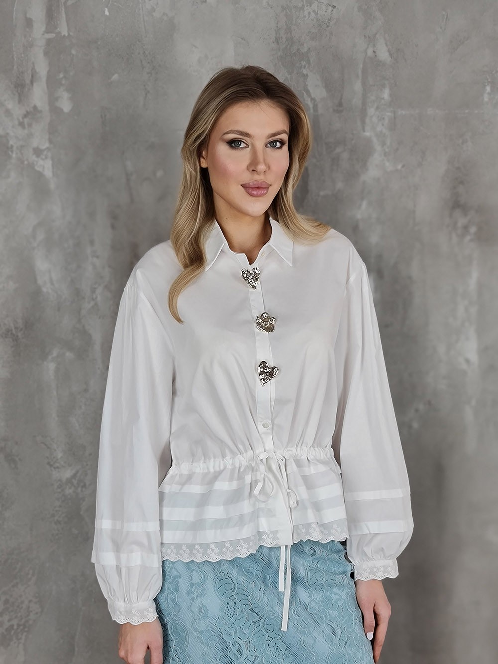 Рубашка LIVAN'S с золотыми сердечками на пуговицах белая, фотография №1