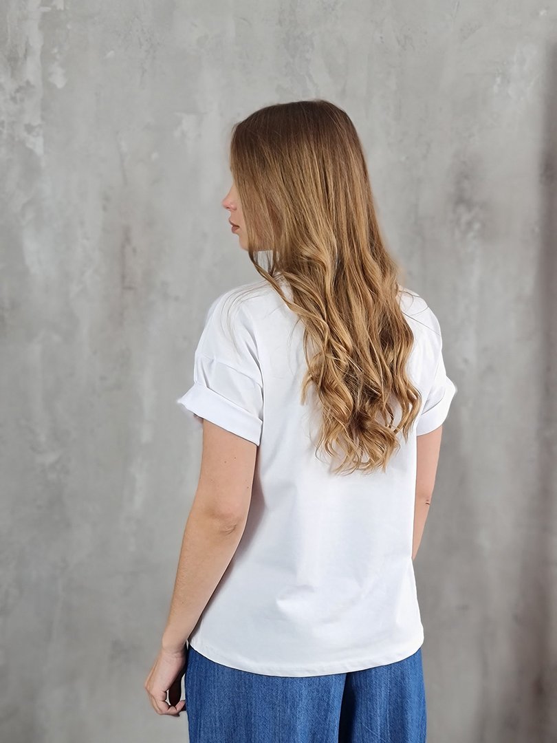 Футболка MIHO'S с микки маусом и стразиками белая, фотография №3