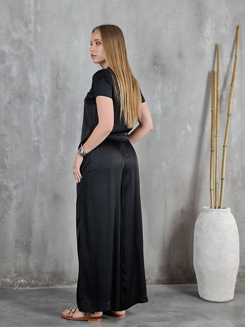 Костюм Vicolo атласный футболка и брюки на резинке черный, фотография №2