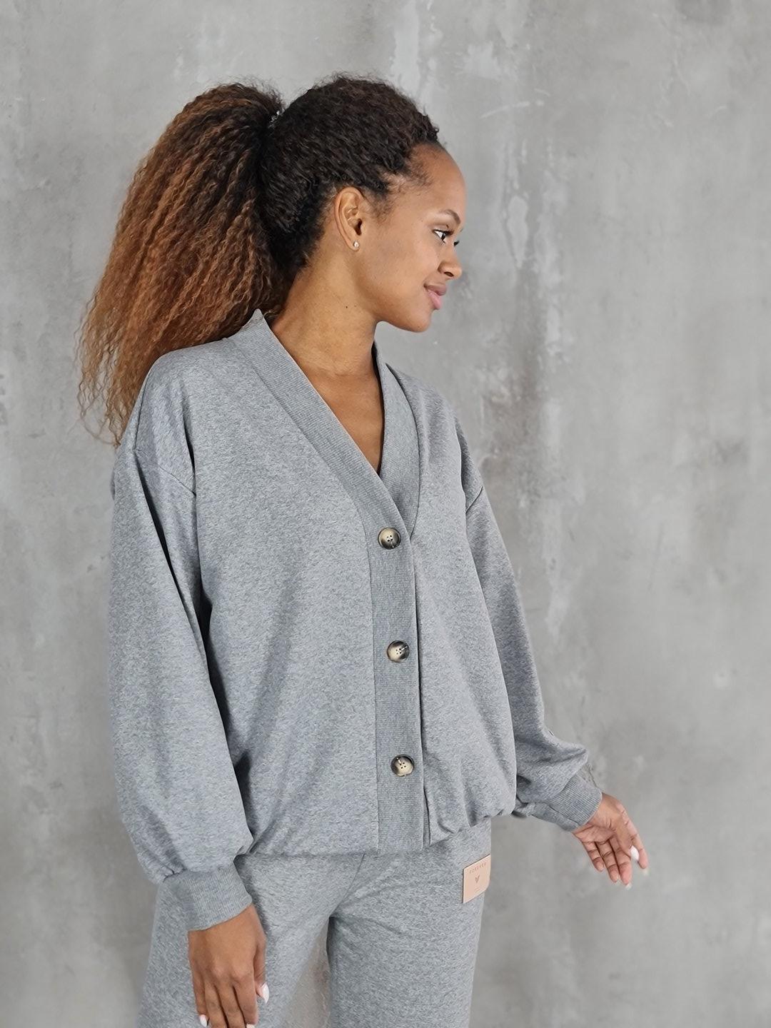 Костюм ONE LOVE кардиган и джоггеры серый, фотография №3