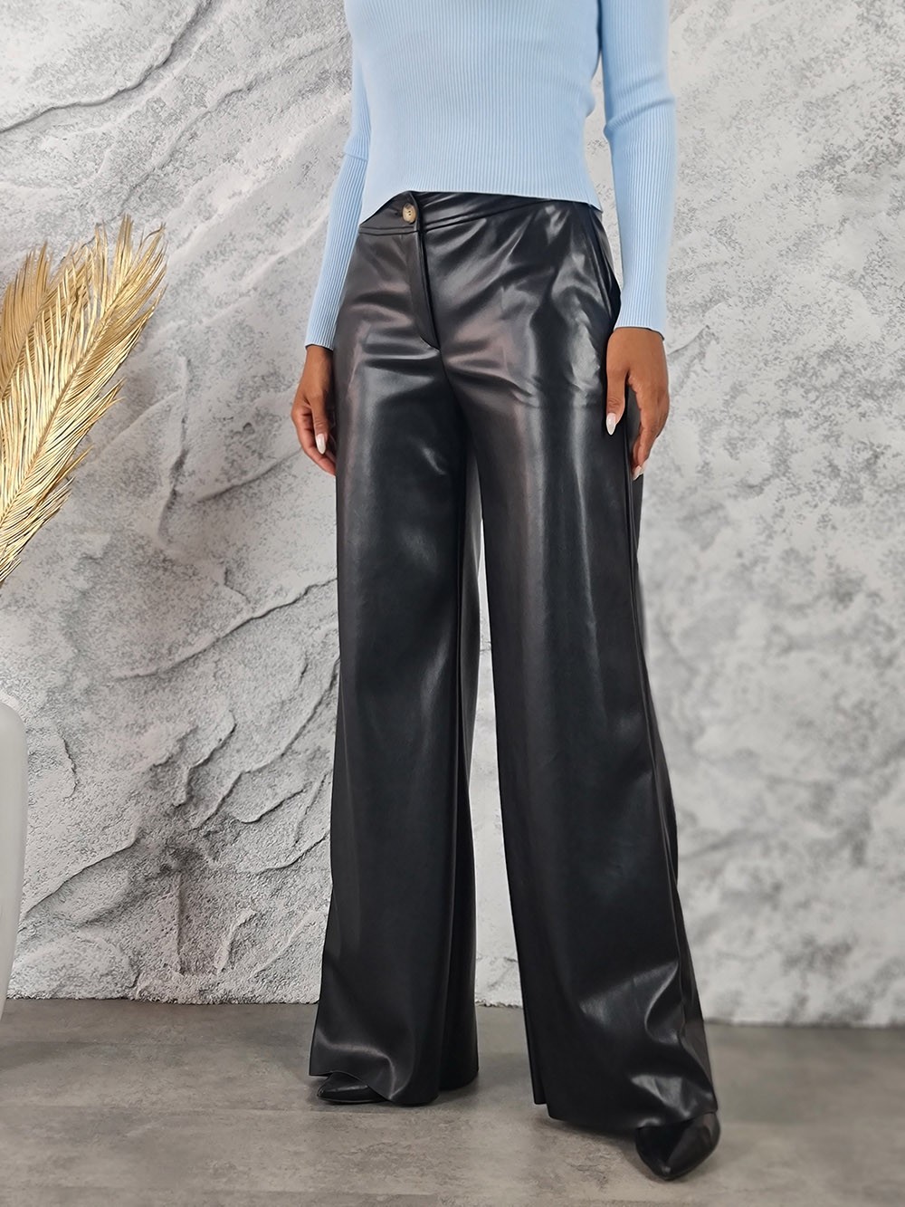 Брюки PAQUITO экокожа на пуговице черные, фотография №1