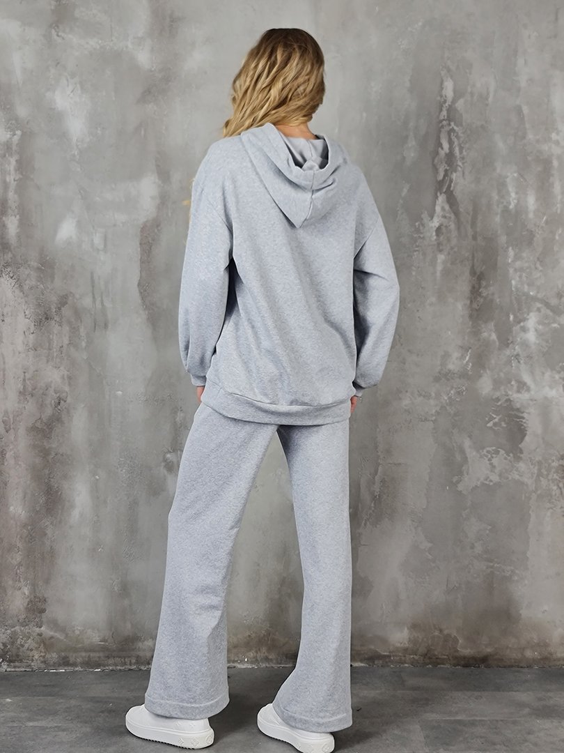 Костюм Maryley с брошью в виде цветка серый, фотография №5