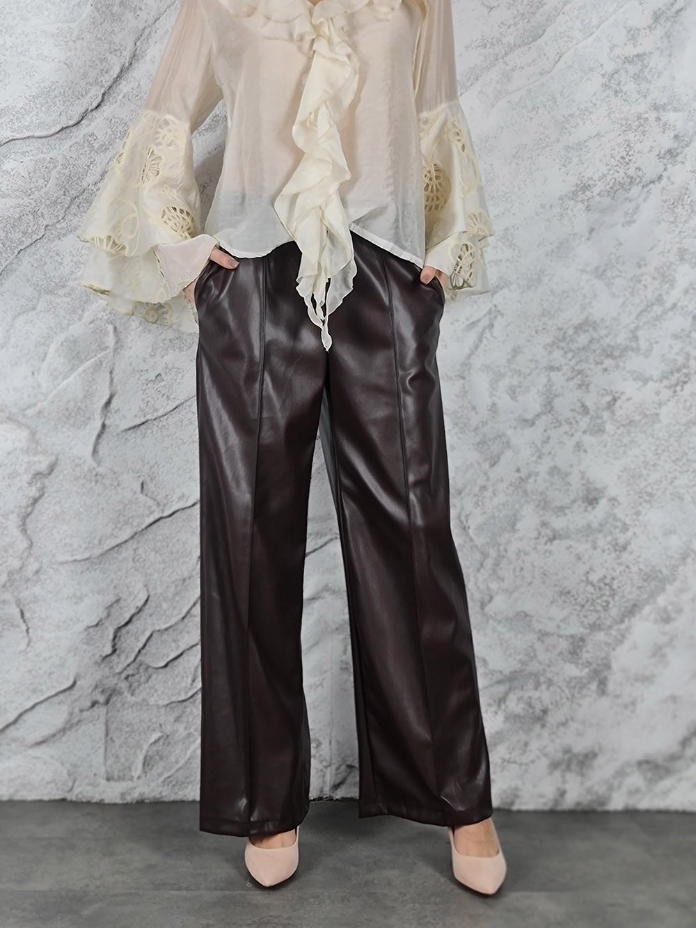 Брюки Mitica&Co. экокожа на резинке шоколад, фотография №1