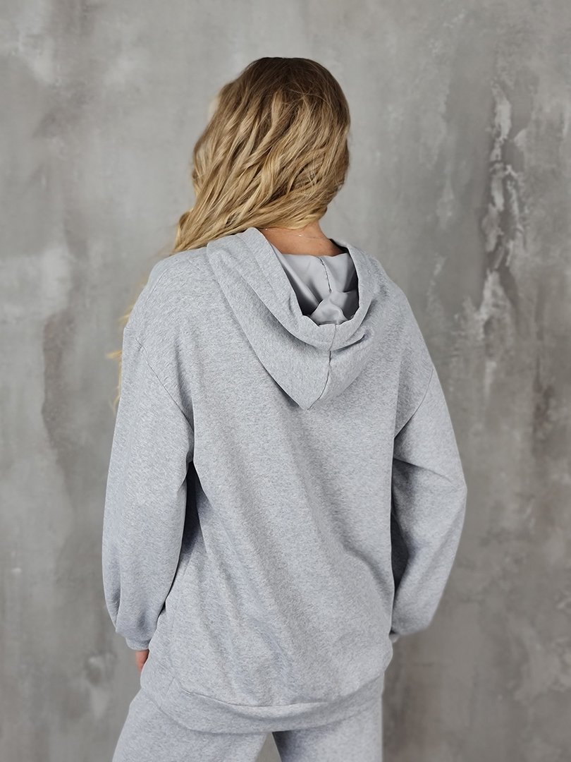 Костюм Maryley с брошью в виде цветка серый, фотография №4