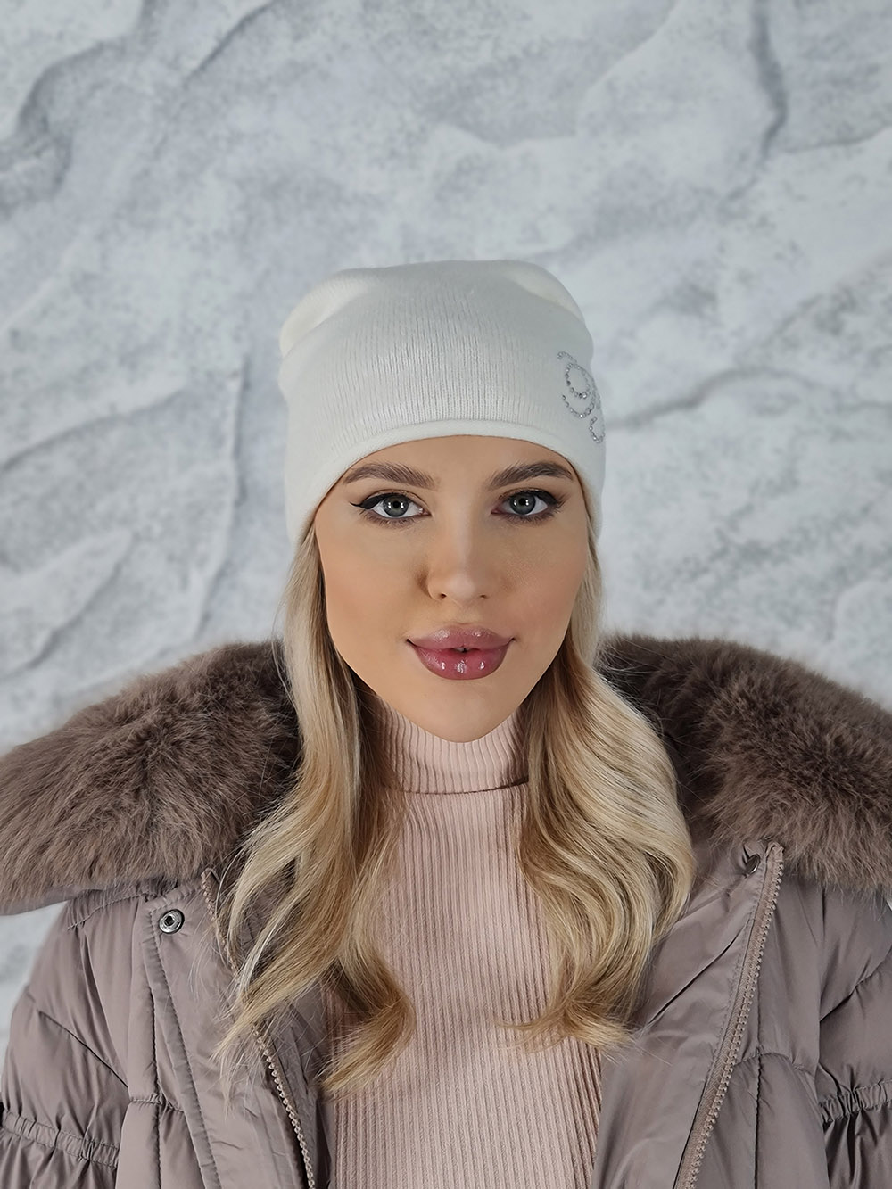 Шапка Blanca "В" кремовая, фотография №1