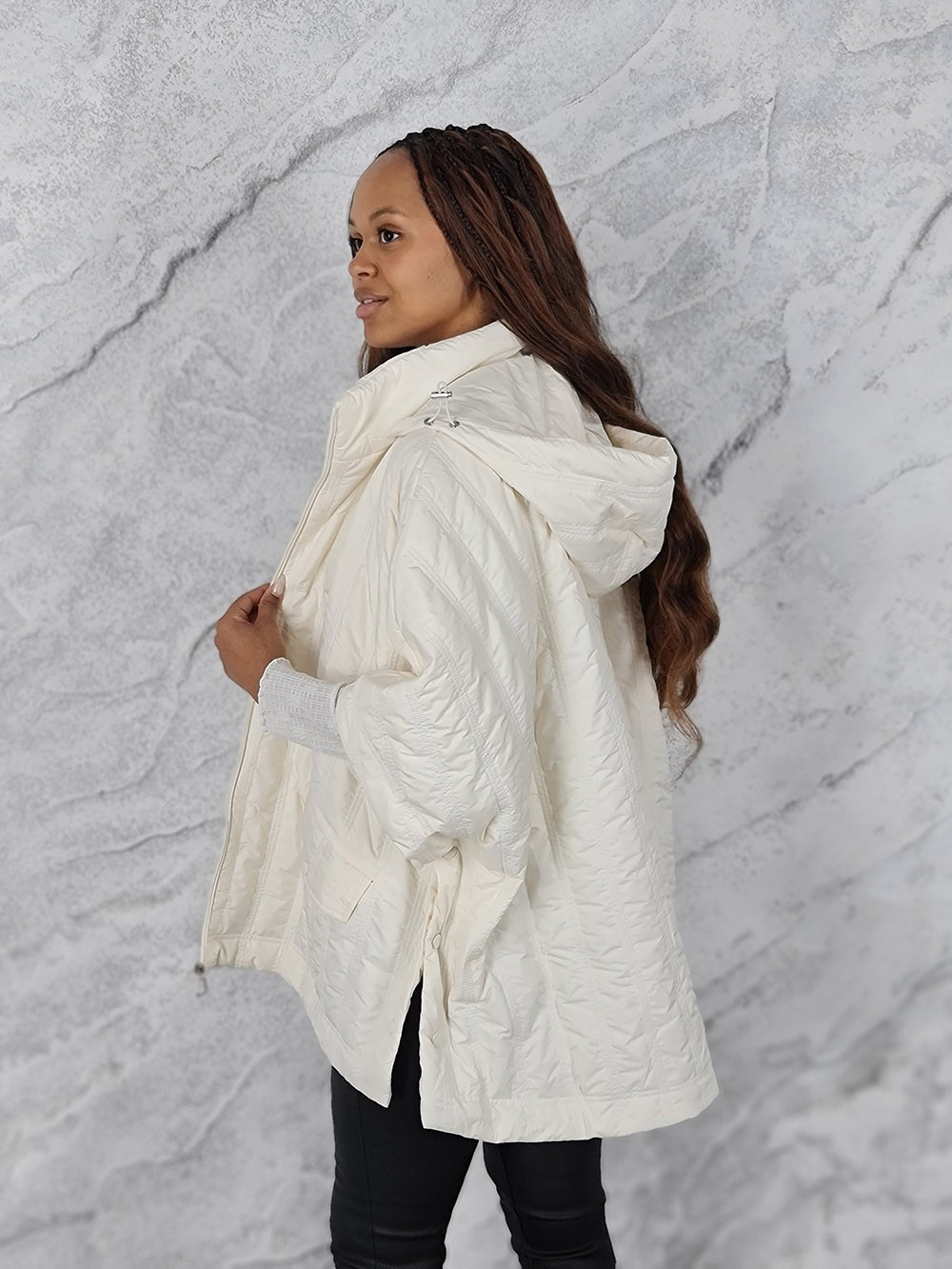 Куртка Monte Cervino рукава летучая мышь с капюшоном молочная, фотография №3