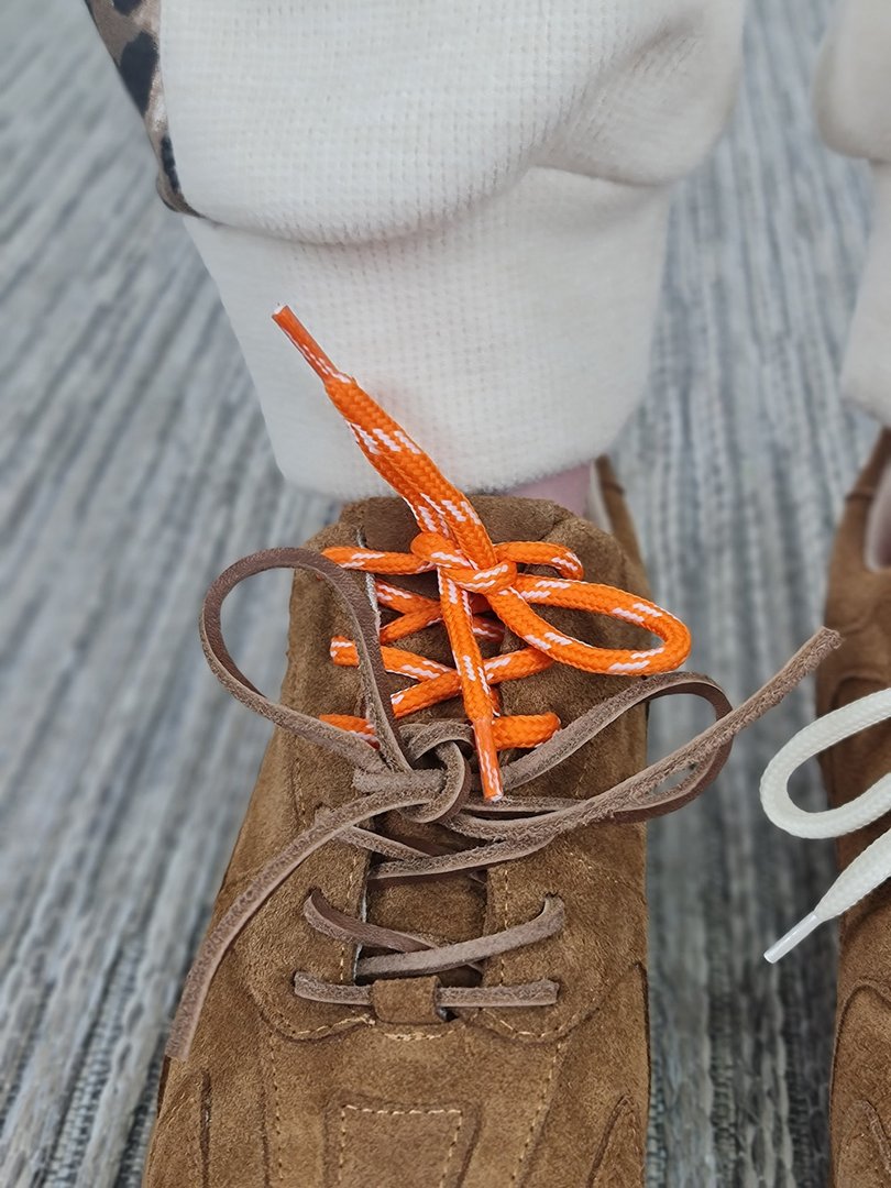 Кеды L'Estrosa натуральная замша с разноцветными шнурками коричневые, фотография №2