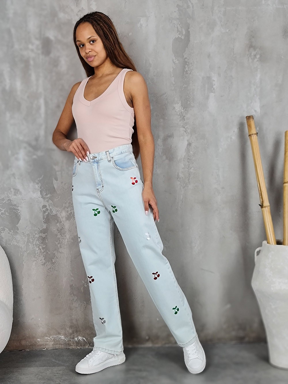 Джинсы Barbara Alvisi с принтом вишенки голубые, фотография №1