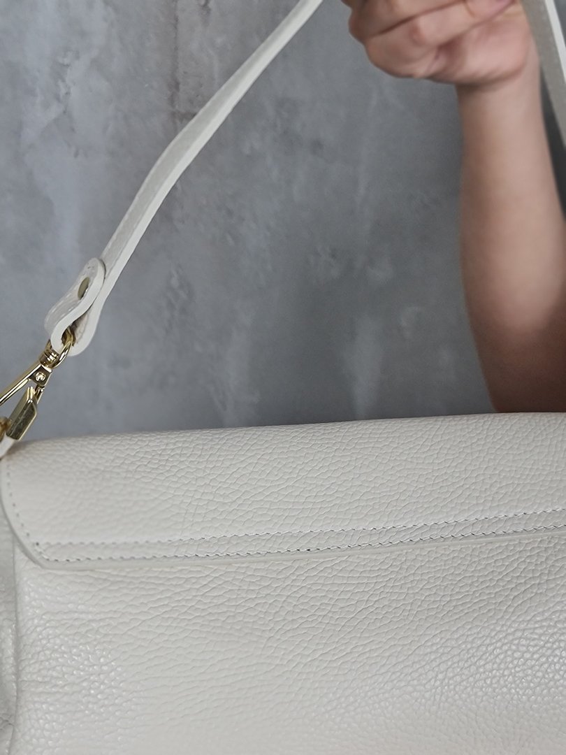 Сумка My Little Italy с золотой деталью бежевая , фотография №6