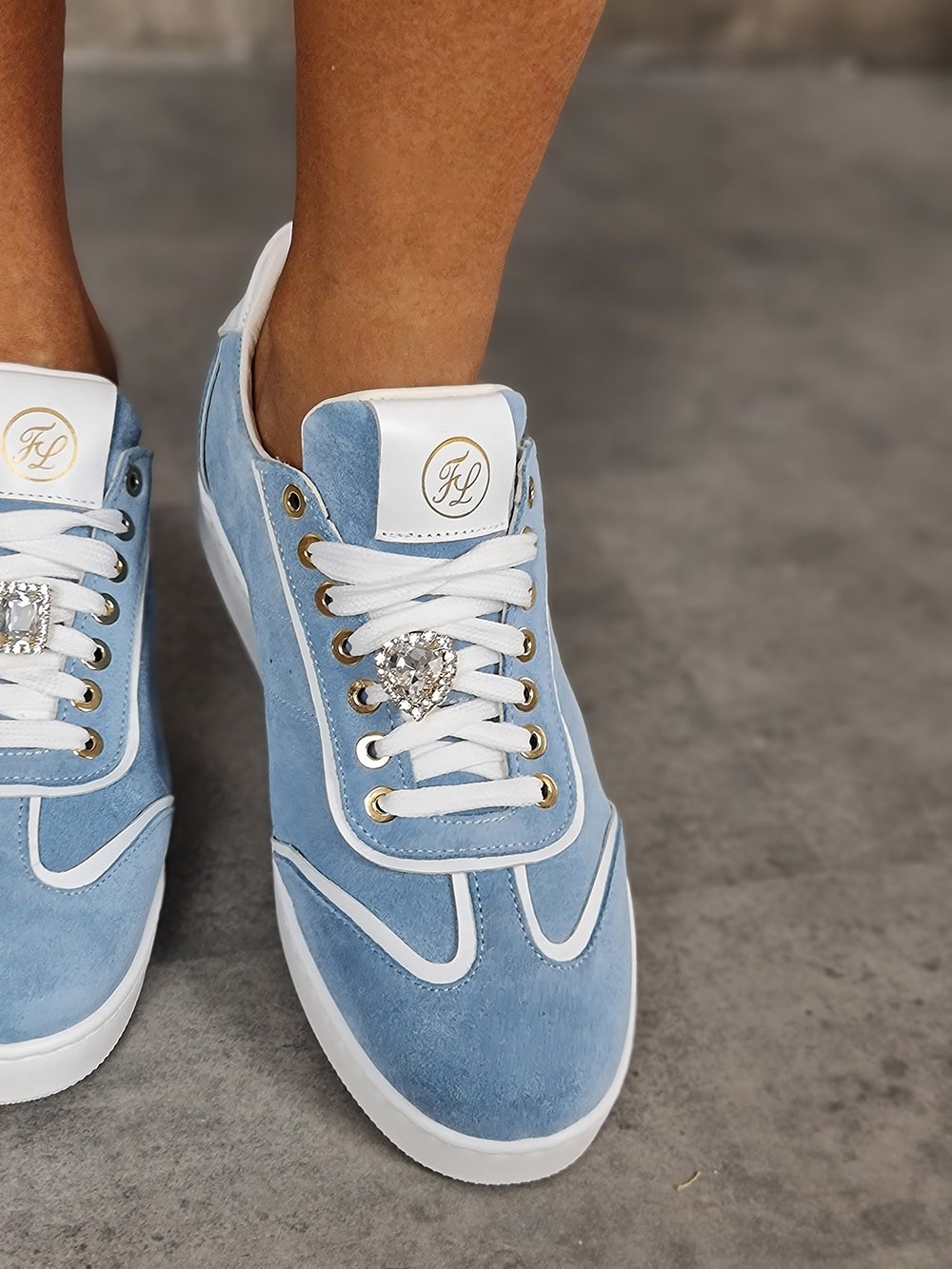 Кеды FEDERICA LANCIONI с украшением сердце замшевые голубые, фотография №2