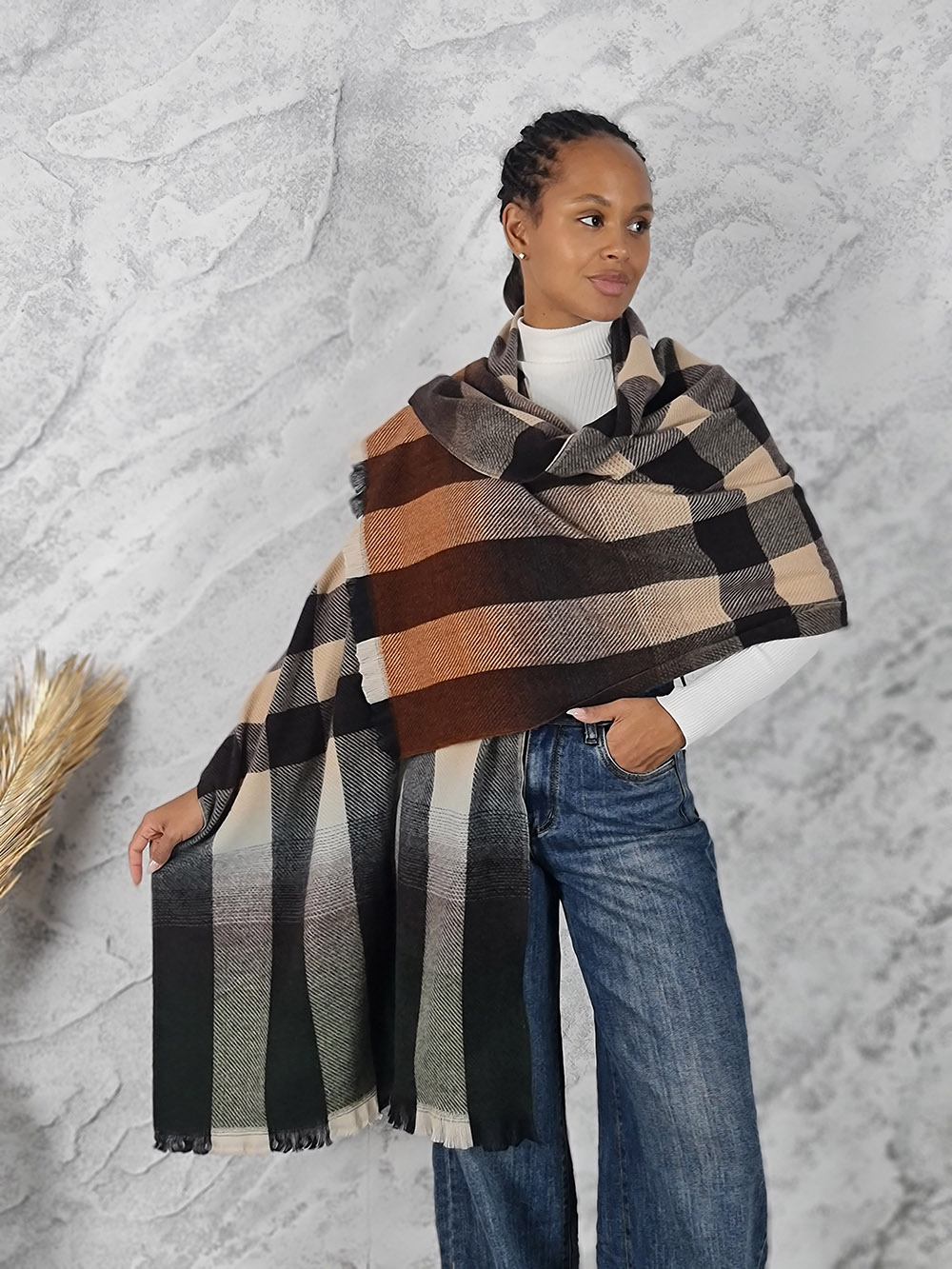 Палантин Katier в клеточку шоколад-зеленый, фотография №2