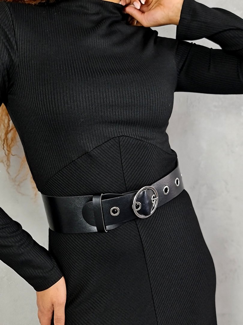 Платье Imperial длинное в рубчик с чёрным кожаным ремнем черное, фотография №5