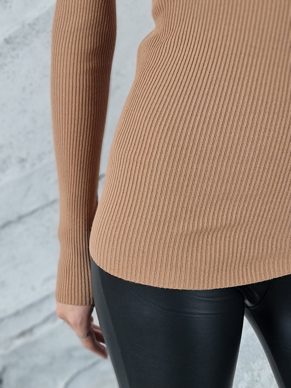 Водолазка Kontatto в рубчик бежевый , фотография №3