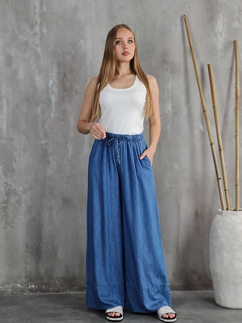 Брюки MIHO'S свободные джинсовые на резинке голубые, фотография №2