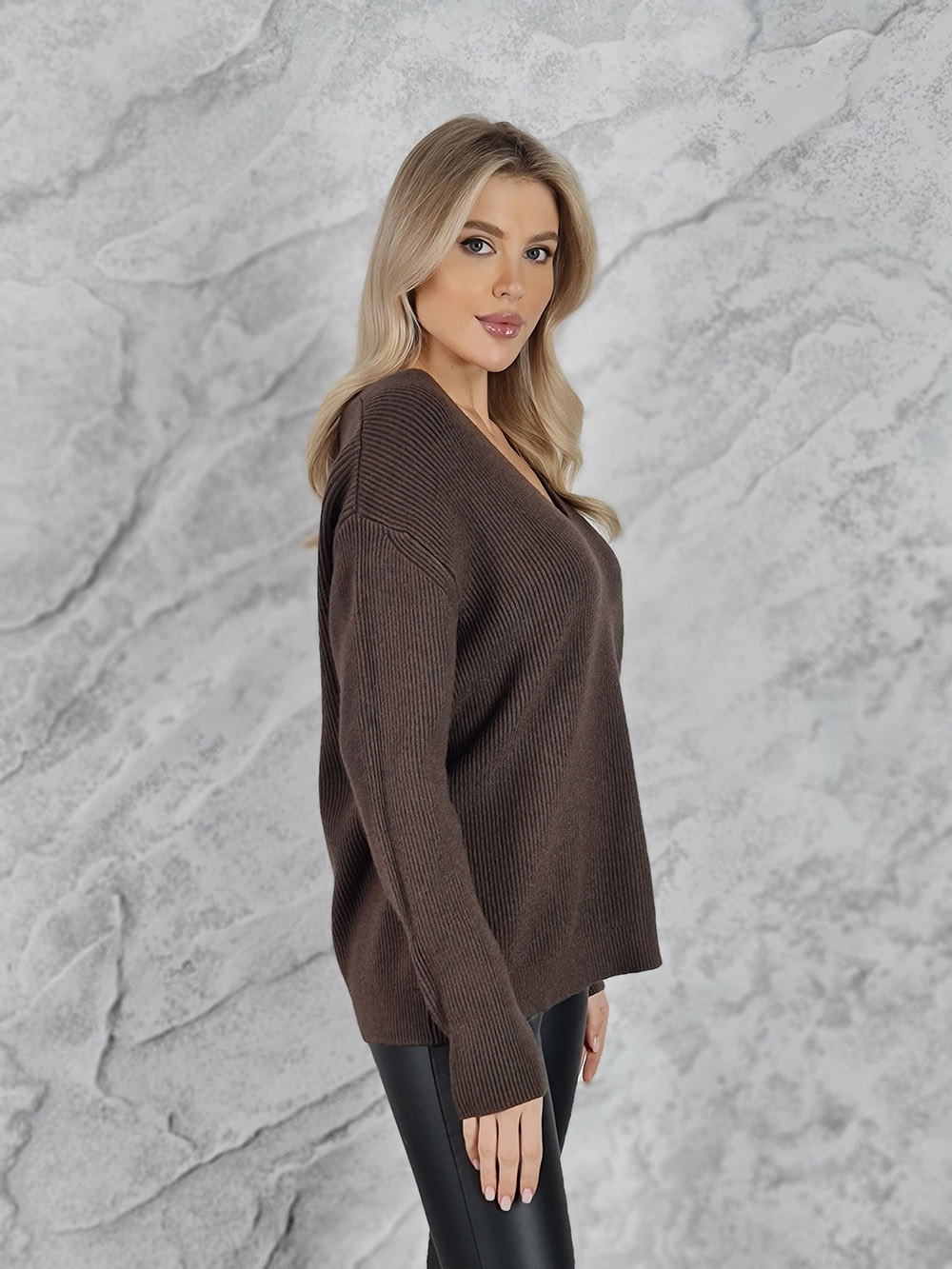 Джемпер Dixie v вырез шоколад, фотография №2