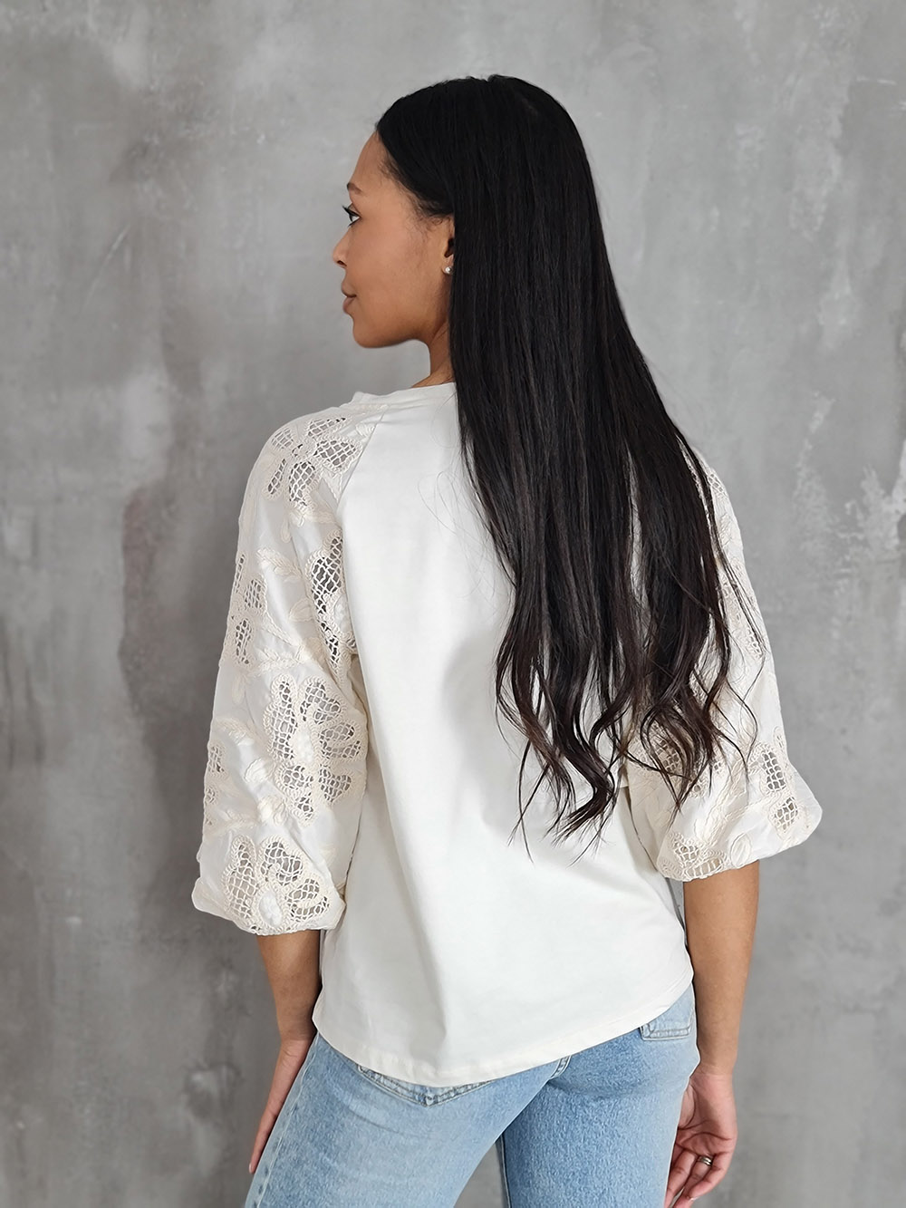 Футболка MIHOs с кружевными рукавами фонариками кремовая, фотография №4