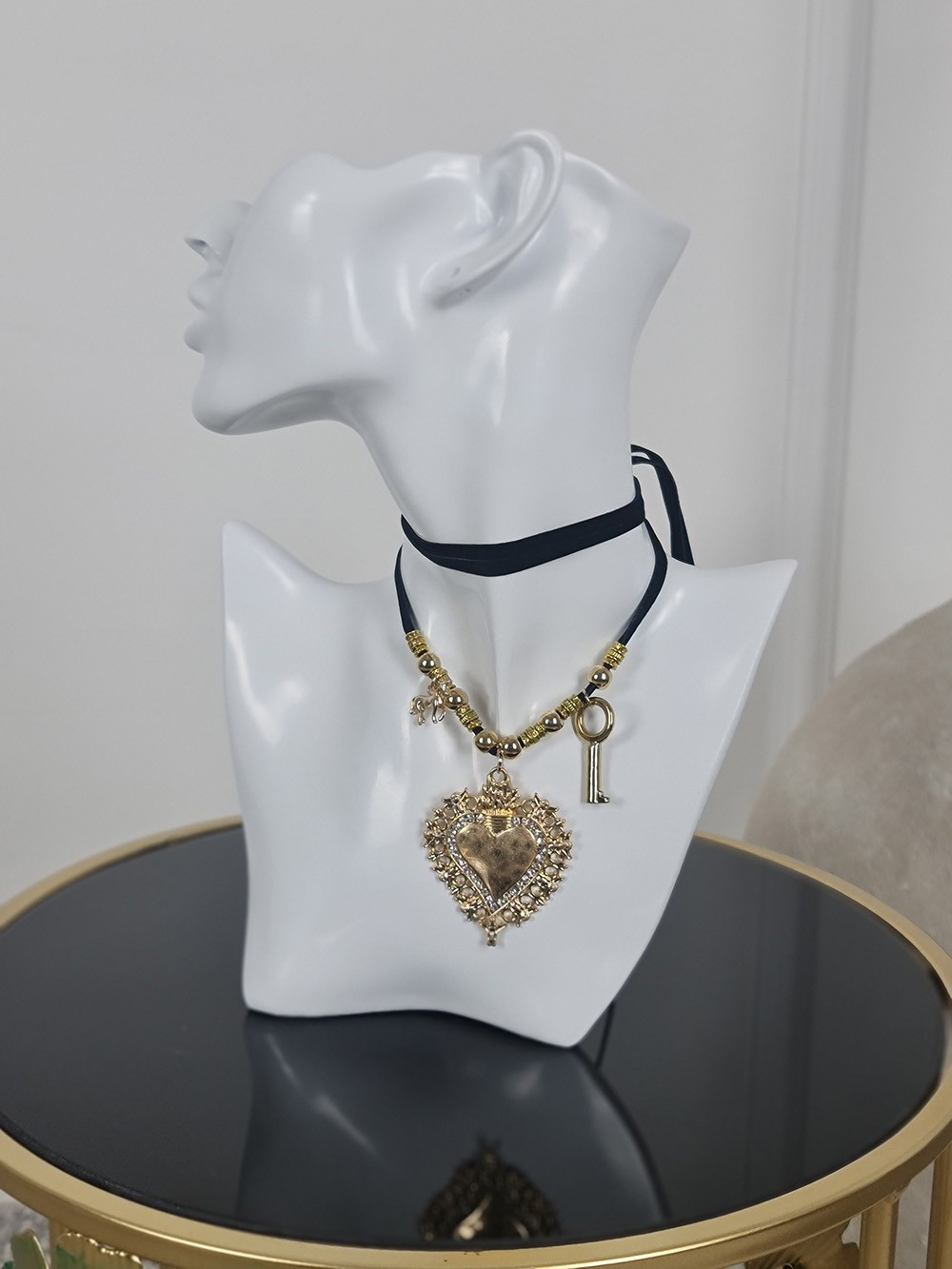 Чокер King Kong с сердечком и ключиками золотыми черный, фотография №2